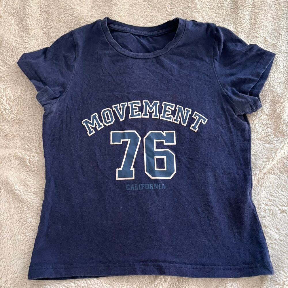 Navy blue Movement California tee